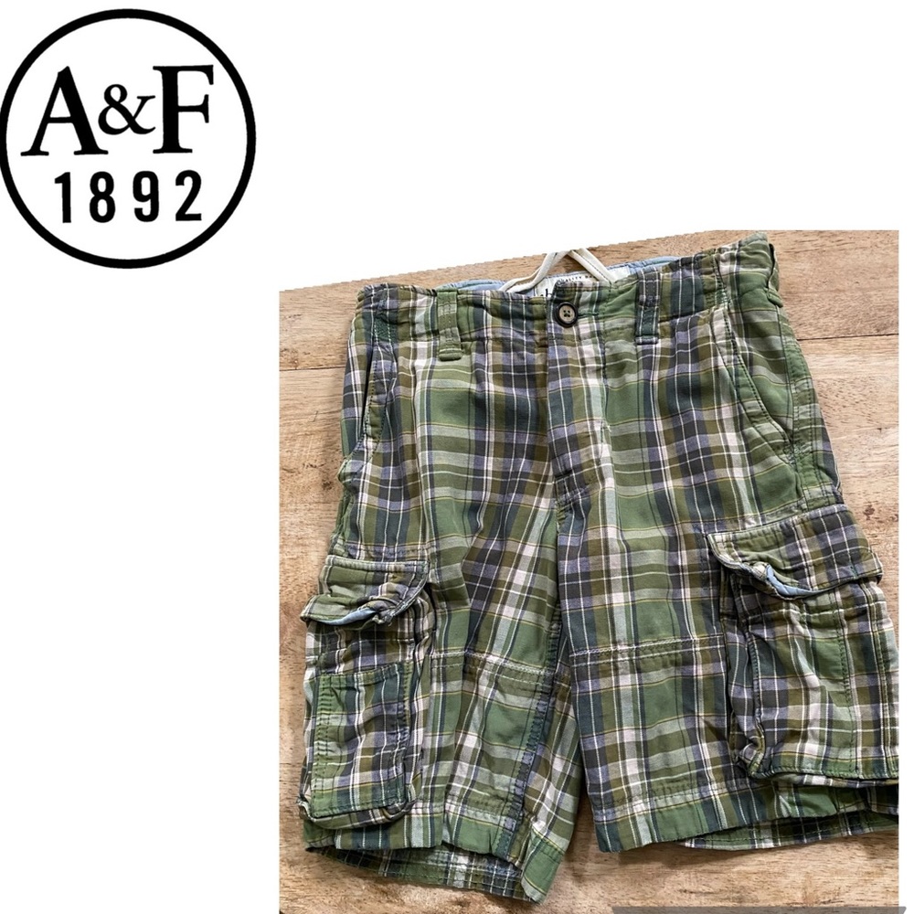 Vintage Abercrombie Boy’s Size 12 Sage Green Plaid Cargo Utility Shorts